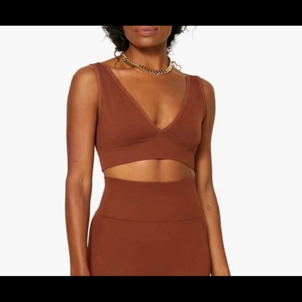 WeWoreWhat V-Neck Bra Top Size Medium
